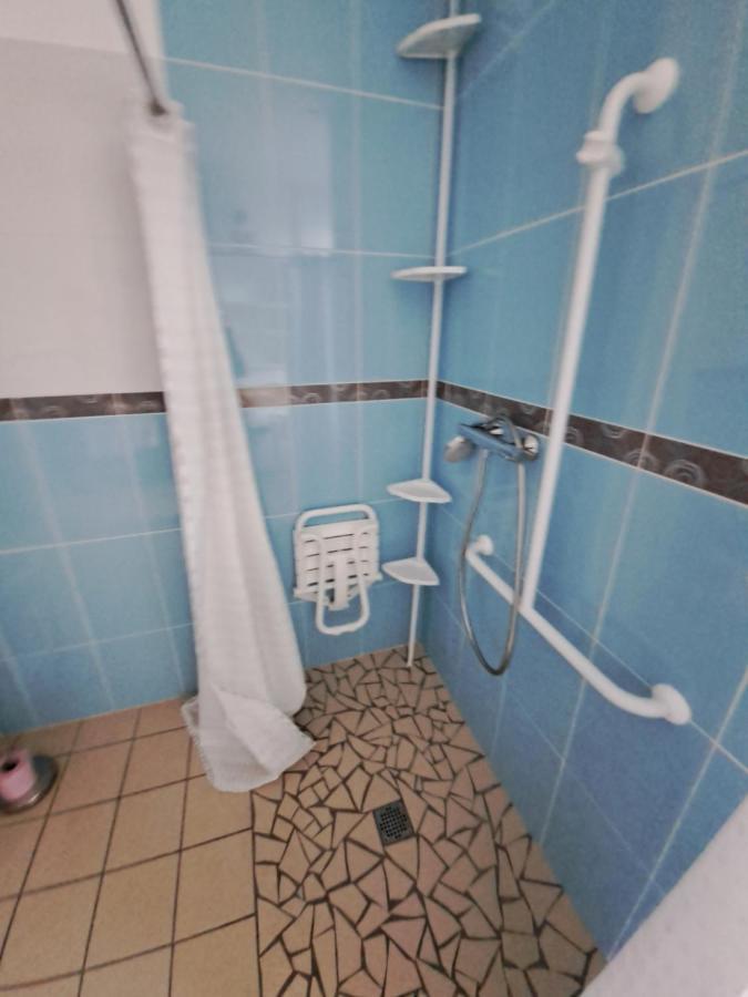 Hotel De La Poste Tardets-Sorholus Bagian luar foto
