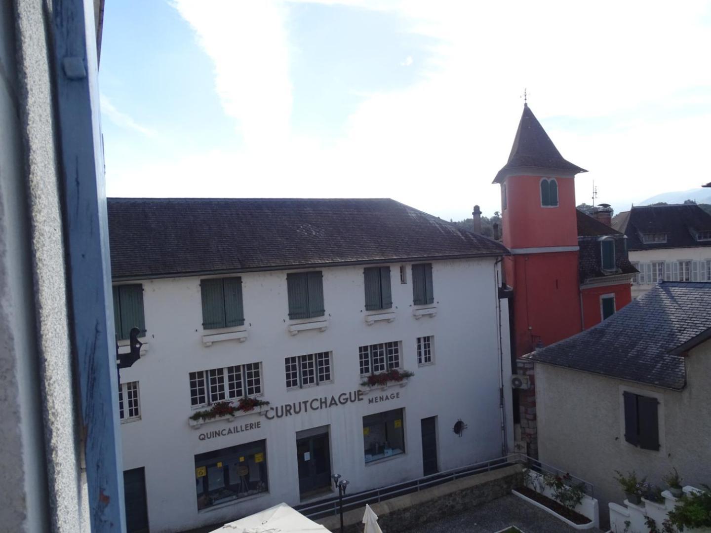 Hotel De La Poste Tardets-Sorholus Bagian luar foto