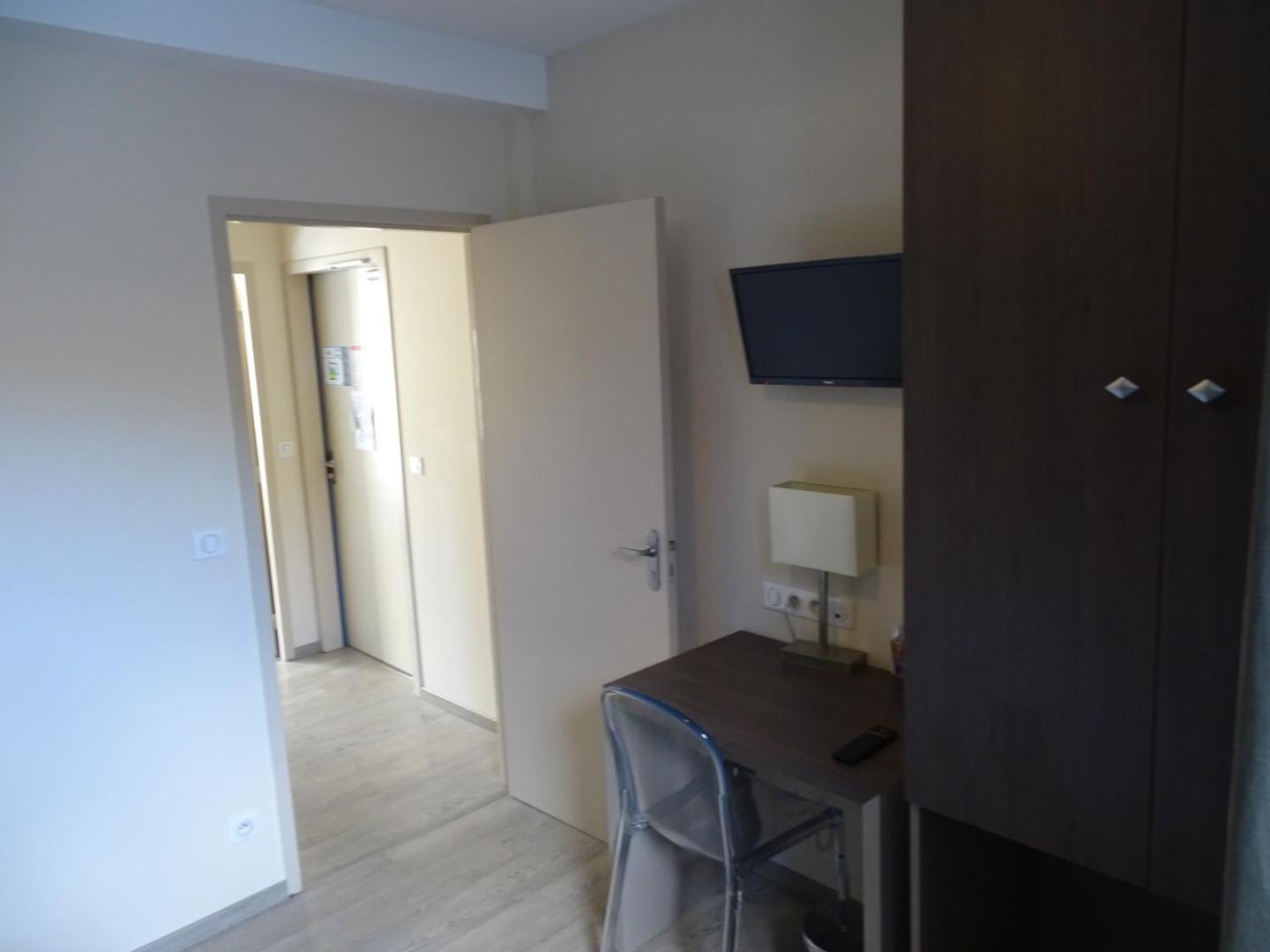 Hotel De La Poste Tardets-Sorholus Bagian luar foto