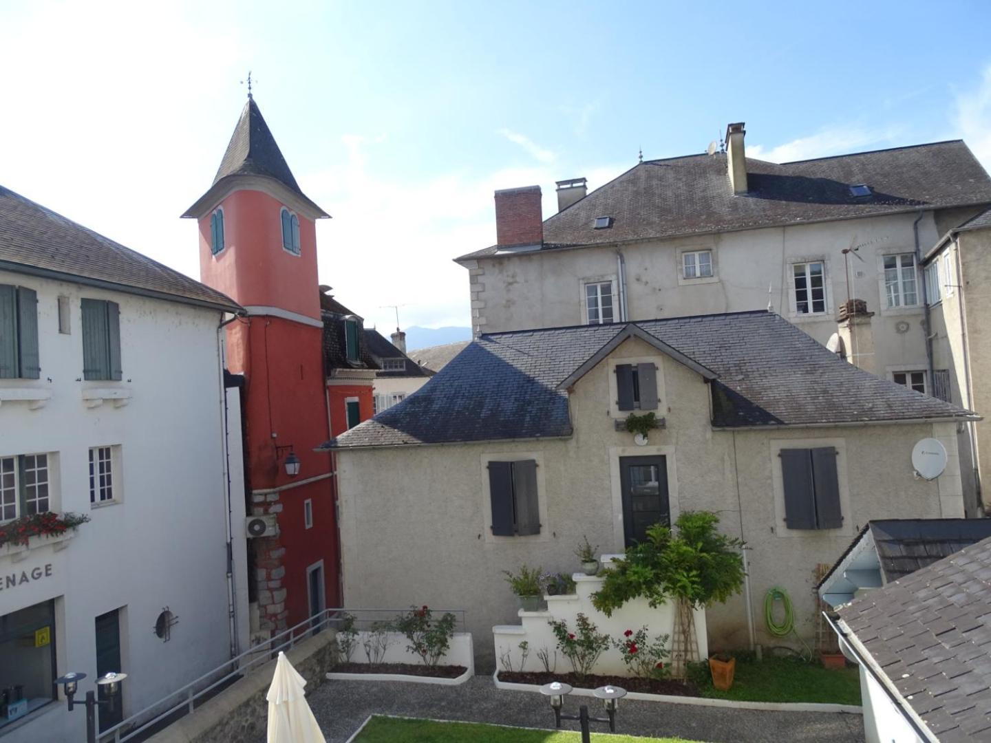 Hotel De La Poste Tardets-Sorholus Bagian luar foto
